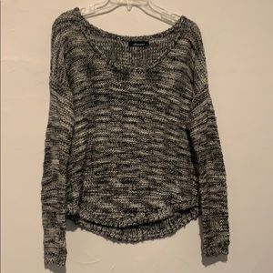 Olivaceous pullover overnight sweater size small